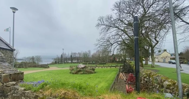 Our towns, villages and parks in great shape. A big thank you to all the community workers around the country. Well done to all it is very much appreciated. Keep up the good work.